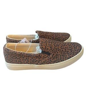 Old Navy Animal Print Slip‎ On Sneakers NWT Size 6